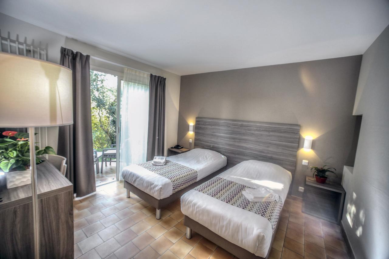 La Tour Carree - Grasse Sud Hotel Peymeinade Phòng bức ảnh